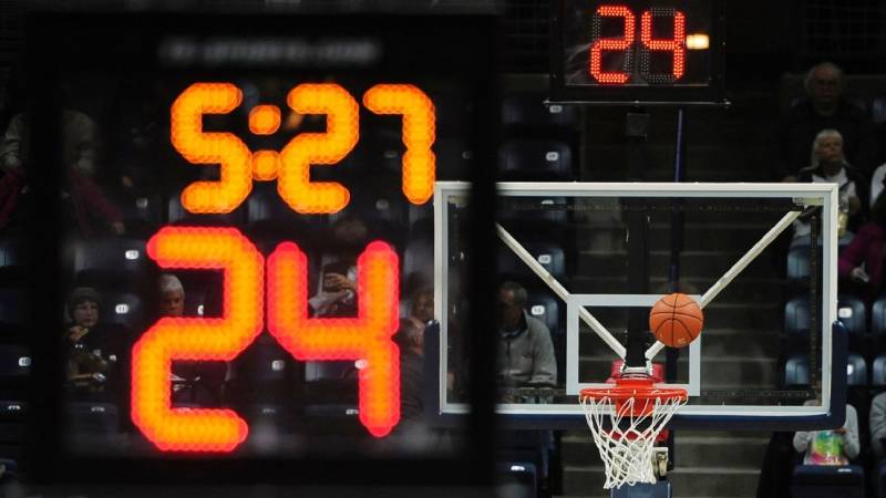 Vì sao luật 24 giây quan trọng đến mức trở thành nền tảng của bóng rổ?